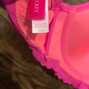 Victoria's Secret Swim - VS Bikini top. Victoria's Secret Swim - VS Bikini top.